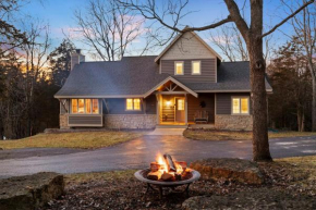 The Lodge, 'North Woods' style, boutique Galena Getaway!
